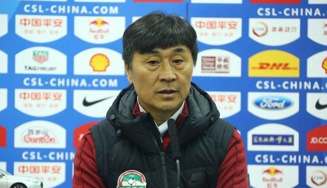 布里斯班狮吼上场比赛在主场0-3完败中央海岸水手，球队近期遭遇2连败，士气颇受打击。